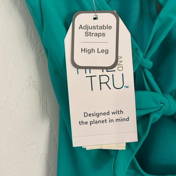 One Piece Missy Green Swimsuit - Picture 3 of 10